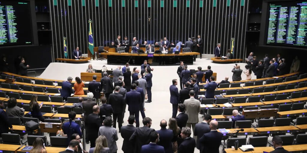 camara-aprova-projeto-que-cria-a-universidade-federal-do-esporte