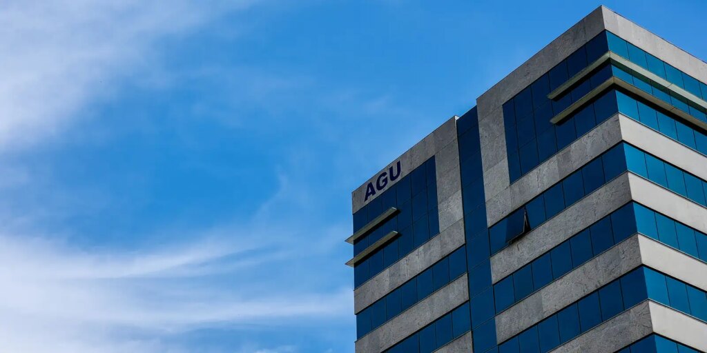 x-retira-postagem-de-intolerancia-religiosa-apos-acao-da-agu