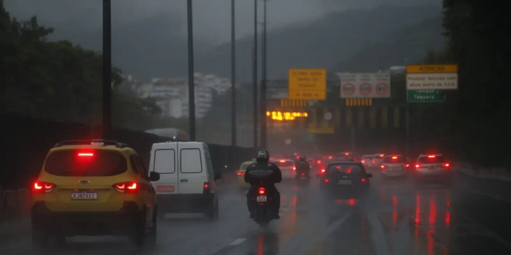 estado-do-rj-tem-aviso-de-grande-perigo-meteorologico-ate-sexta,-27