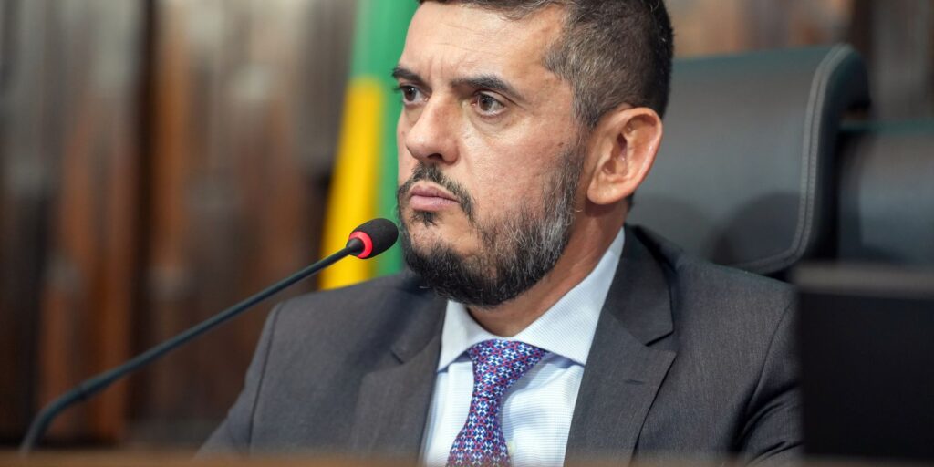 pgr-denuncia-bacellar-e-th-joias-por-obstrucao-de-investigacao