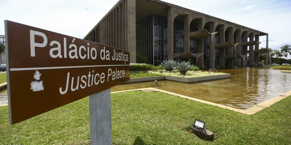 cnu-convoca-712-candidatos-para-preencher-ficha-de-investigacao-social