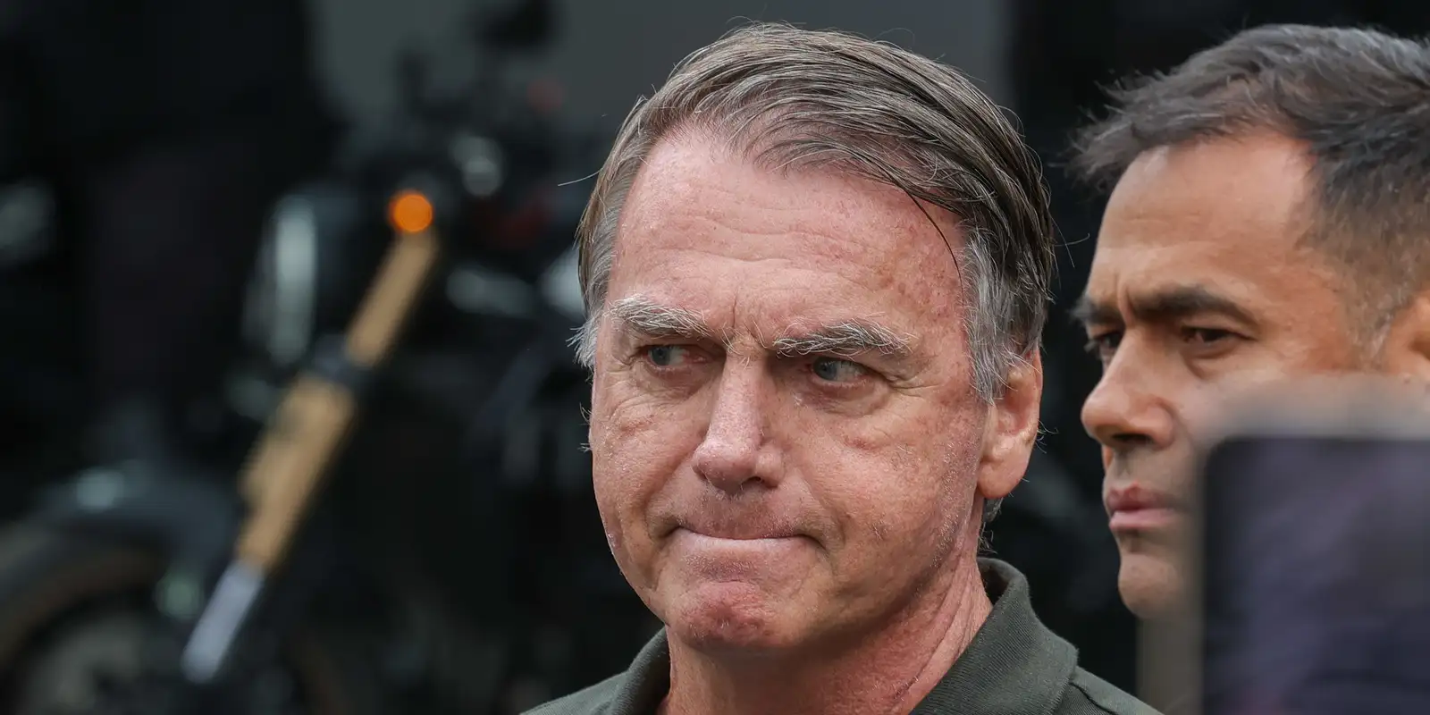 pgr-da-aval-para-bolsonaro-fazer-cirurgia-no-ombro