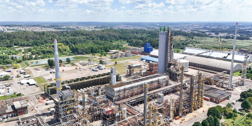 petrobras-volta-a-produzir-ureia-em-fabrica-de-fertilizante-no-parana
