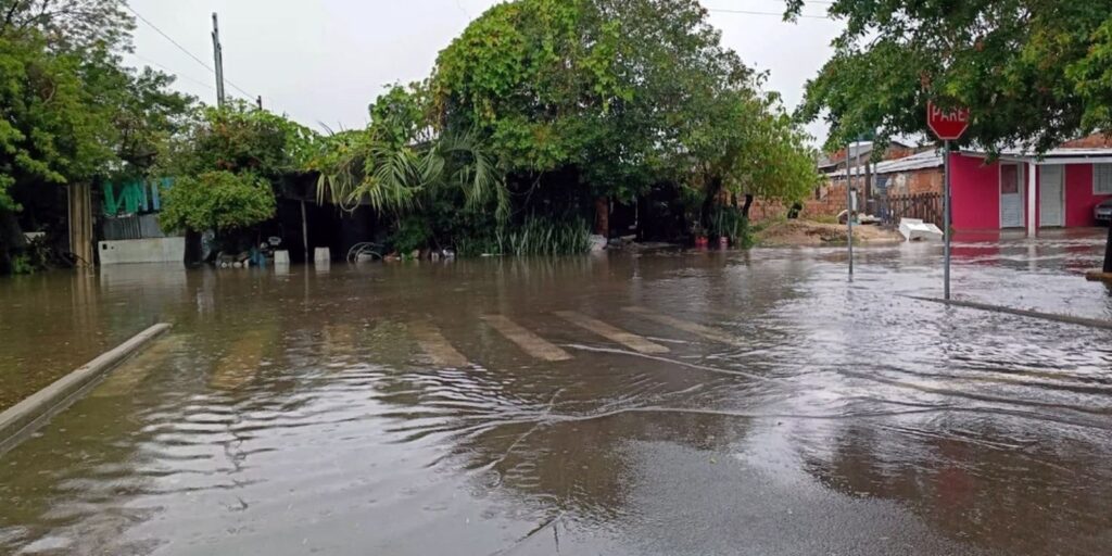 temporal-no-rs-deixa-desalojados-e-provoca-danos-em-19-cidades