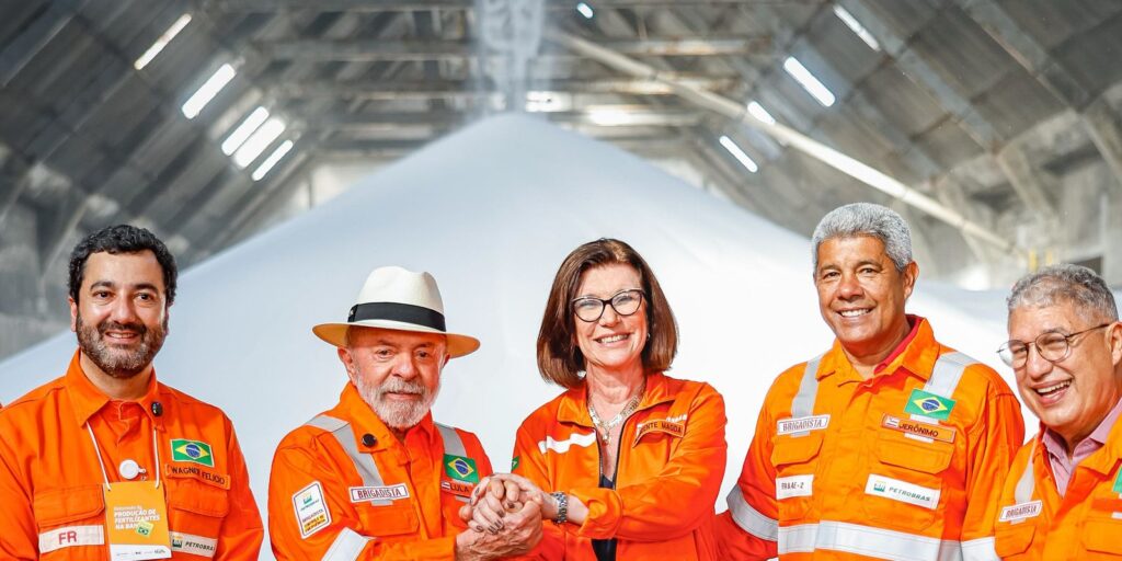 petrobras-retoma-fabricas-de-fertilizantes-para-atender-35%-da-demanda