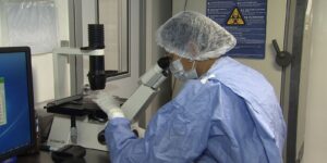 como-cientistas-“curaram”-pacientes-infectados-com-hiv
