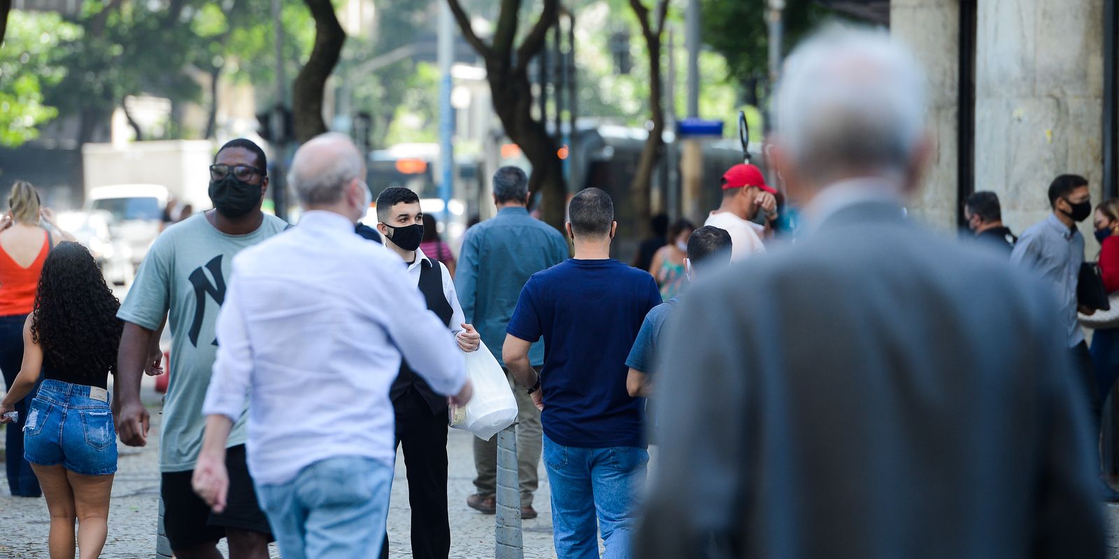candidato-acreditar-em-deus-e-fundamental-para-maioria-dos-brasileiros