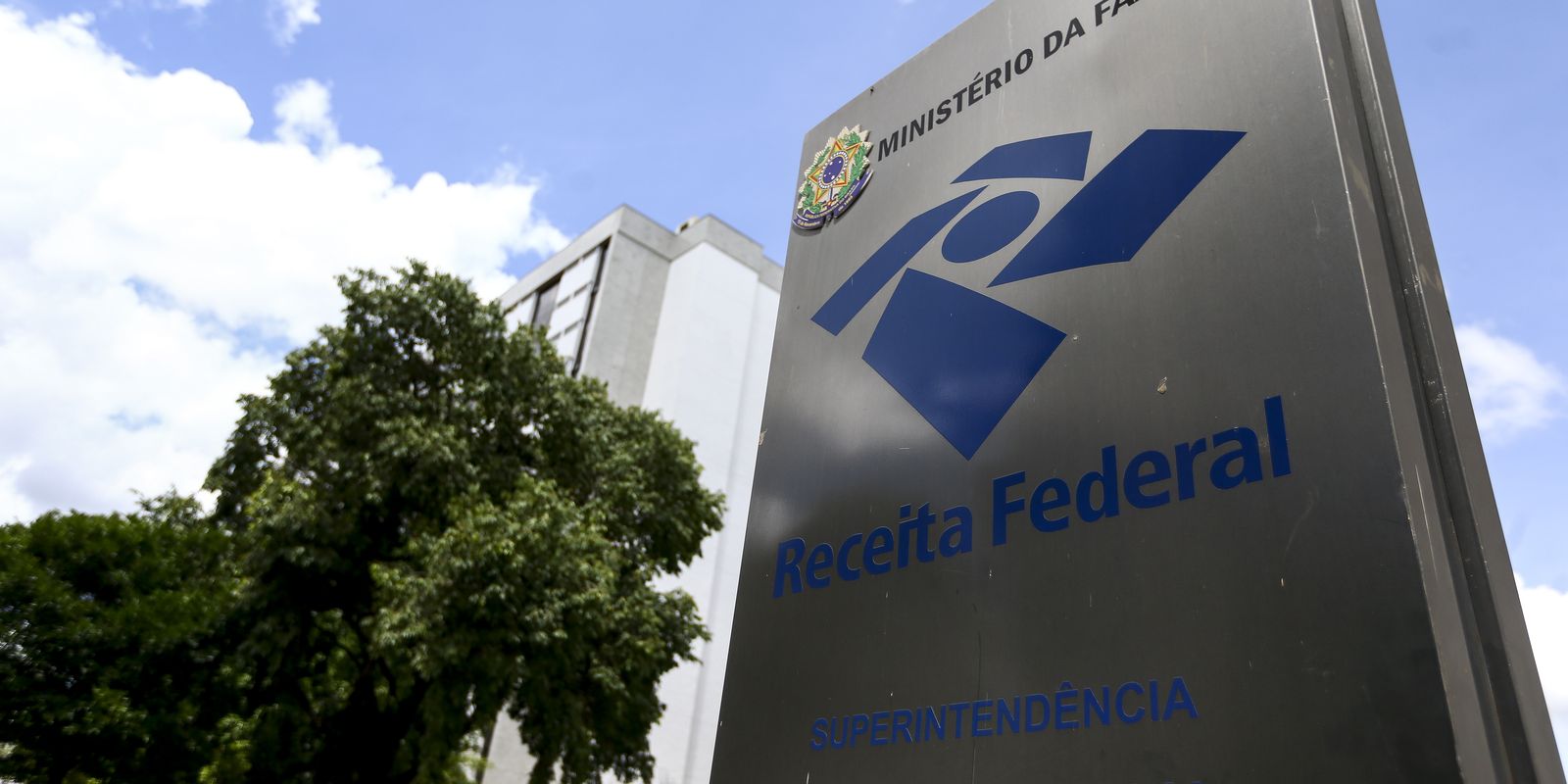arrecadacao-federal-cresce-8,97%-em-julho-e-chega-a-r$-289,3-bilhoes
