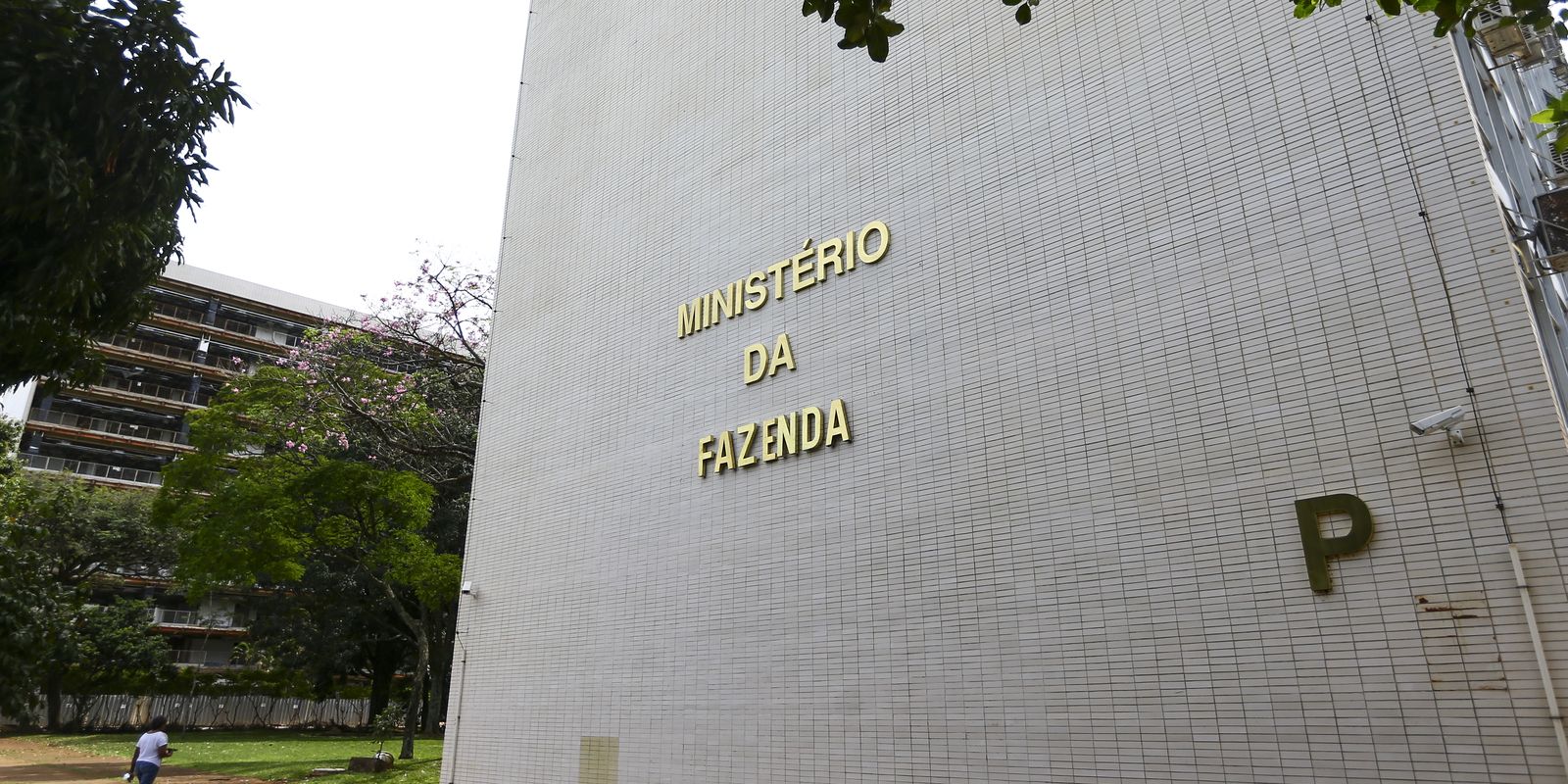 governo-central-tem-superavit-de-r$-10,8-bilhoes-em-julho