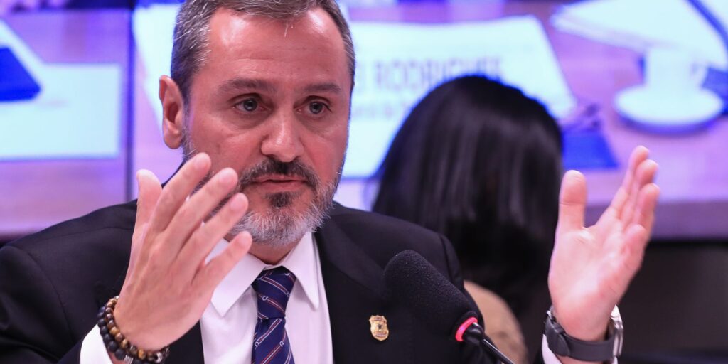 andrei-rodrigues-nega-que-pf-tenha-monitorado-ministro-andre-mendonca