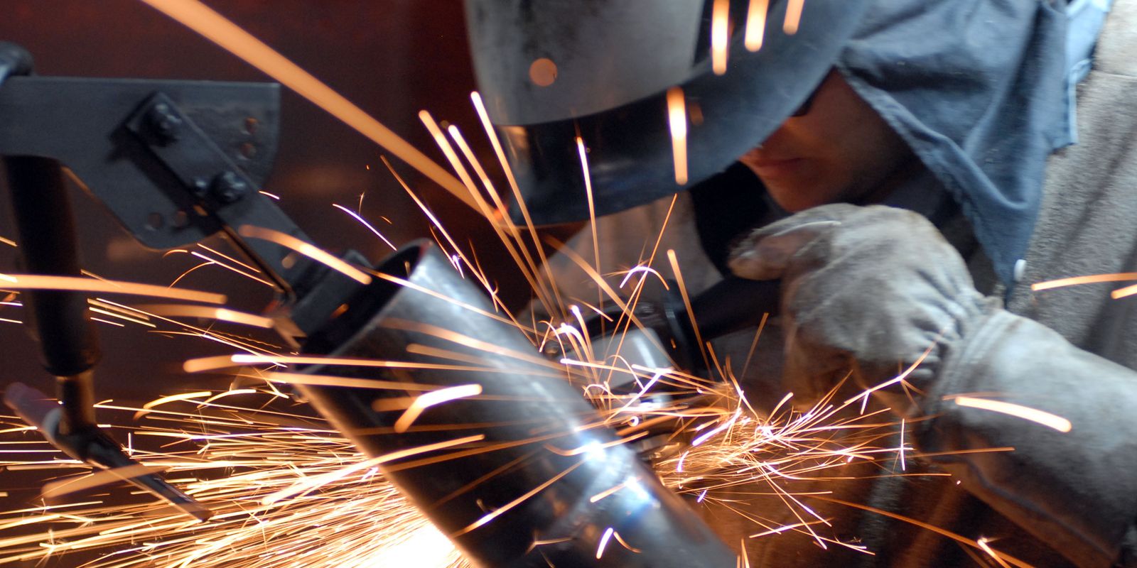 confianca-da-industria-recua-e-mantem-21-meses-de-pessimismo