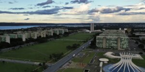 flavio-propoe-retomada-de-privatizacoes;-lula-quer-fortalecer-empresas