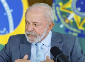 “fizeram-conosco,-a-gente-vai-fazer-com-eles”,-diz-lula-sobre-eua