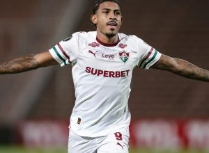 fluminense-arranca-empate-na-argentina-e-continua-vivo-na-libertadores