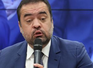 defesa-de-castro-diz-que-“nada-de-relevante”-foi-apreendido-pela-pf