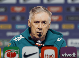 ancelotti-ve-neymar-em-condicao-de-jogo-e-acena-com-rayan-titular