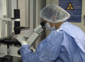 como-cientistas-“curaram”-pacientes-infectados-com-hiv