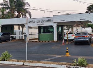 com-autorizacao-de-moraes,-bolsonaro-podera-voltar-a-receber-visitas
