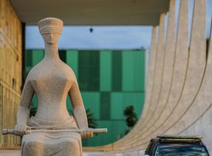 presidente-do-stf-assume-relatoria-de-processo-sobre-moraes-e-vorcaro