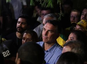 flavio-bolsonaro-impoe-condicoes-para-liberar-sigilos